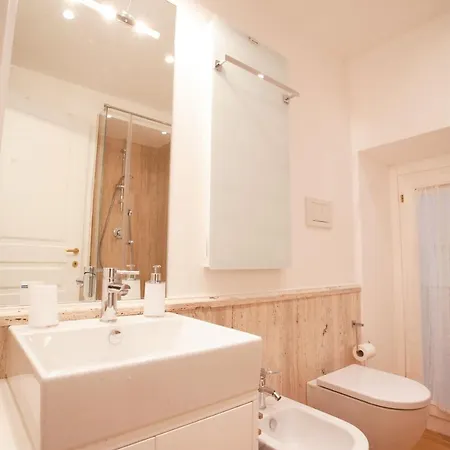 Corso 277 Διαμέρισμα *